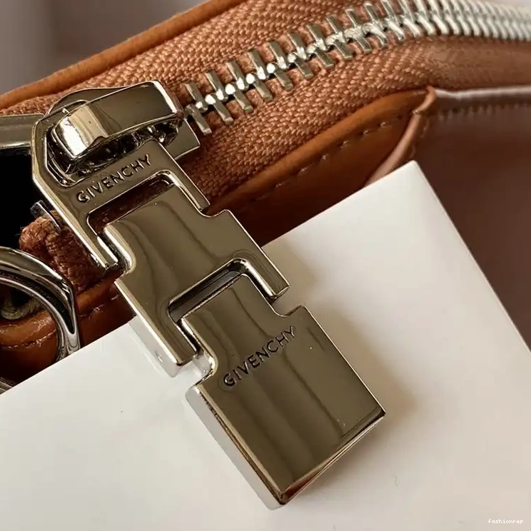Fashionrepsfam ru Bag 2209SW0024 Givenchy 0810